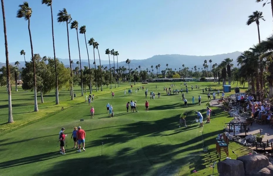 Pengalaman Baru Bermain Golf di Lapangan Shadow Mountain